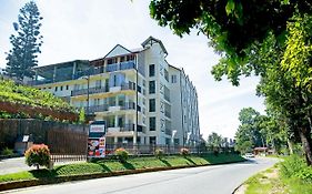 Glenloch Tea Factory Hotel